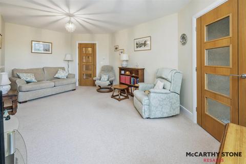 2 bedroom apartment for sale, Salmon Court, Stratford Road, Wellesbourne, Warwick