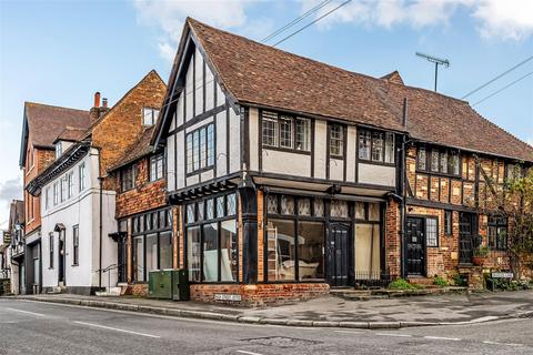 2 bedroom maisonette for sale, High Street, Old Oxted