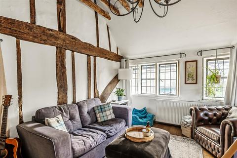 85a High Street, Oxted, RH8 9LN