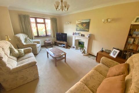 4 bedroom detached house for sale, Freshfield Drive, Macclesfield