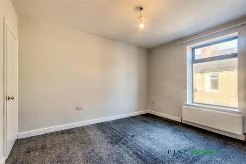 2 bedroom terraced house to rent, Hawthorne Street, Chesterfield S40