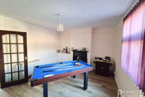 3 bedroom terraced house for sale, Stonald Avenue, Peterborough PE7