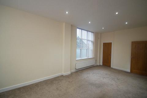 3 bedroom apartment to rent, Arthurs Lane, Greenfield OL3