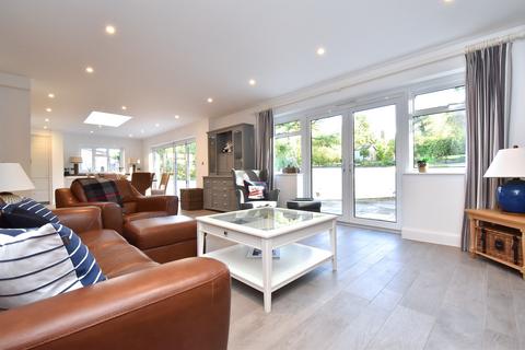 4 bedroom detached house for sale, Stone Road Bromley BR2