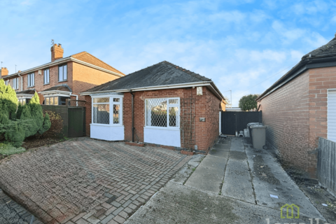 2 bedroom bungalow for sale, Lincoln Road , North Hykeham LN6