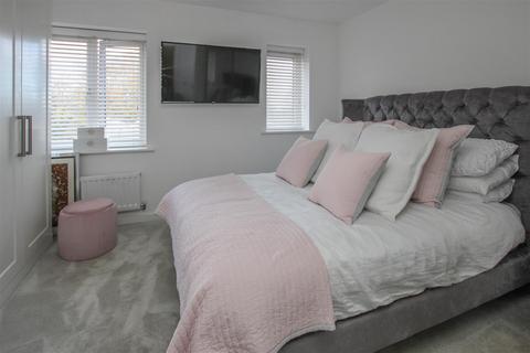 1 bedroom apartment for sale, Florence Close, Great Warley, Brentwood