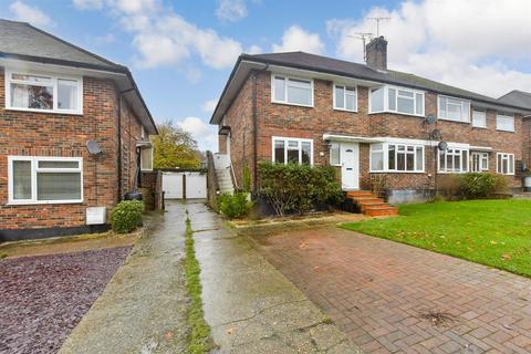 2 bedroom maisonette for sale, Halsford Park Road, East Grinstead, West Sussex