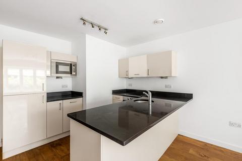 2 bedroom apartment to rent, Kensington House, 34 Park Lodge Avenue, West Drayton, UB7