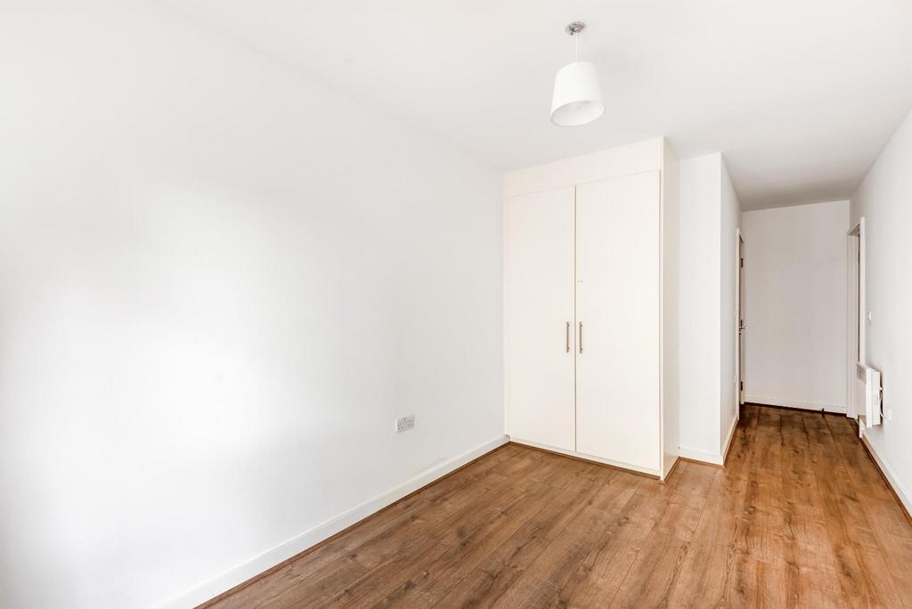 Bedroom 1.5.jpg