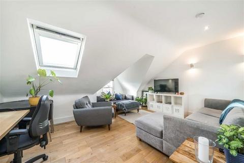 1 bedroom flat for sale, Lynette Avenue, London SW4