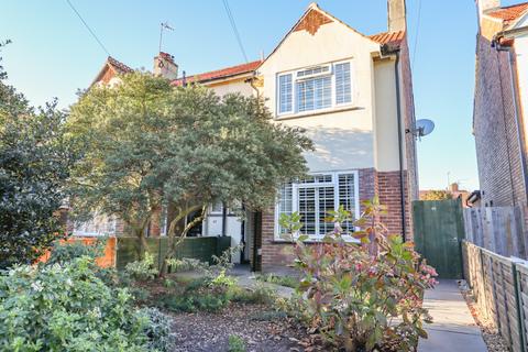 3 bedroom semi-detached house for sale, Wootton Road, Gaywood, King's Lynn, Norfolk, PE30