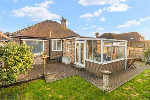 3 bedroom detached bungalow for sale, Summerfields Avenue, Hailsham