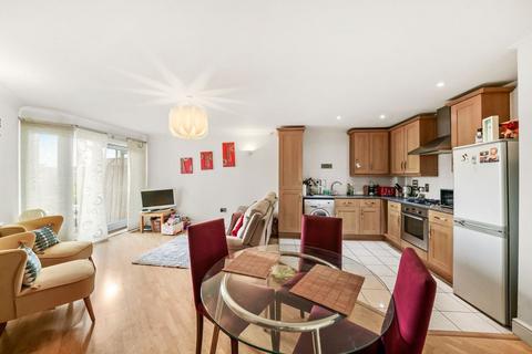 1 bedroom flat to rent, Cerise Court, Drinkwater Road, Harrow HA2