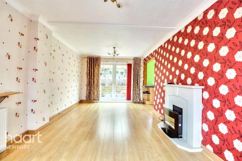 3 bedroom terraced house for sale, Parry Drive, Newport