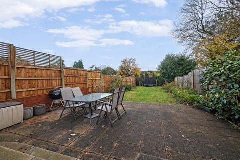 23 Copthorne Avenue, Bromley, BR2 8NW