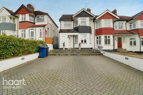 4 bedroom end of terrace house for sale, Brookside South, Barnet