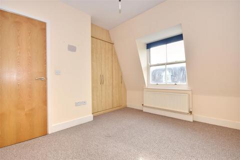 2 bedroom flat for sale, Westerly Mews, Canterbury