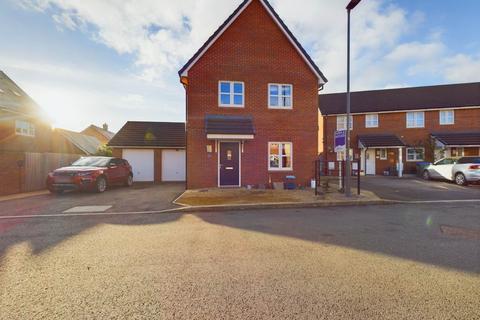 3 bedroom detached house for sale, Herman Street, Aylesbury HP18