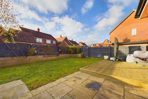 3 bedroom detached house for sale, Herman Street, Aylesbury HP18