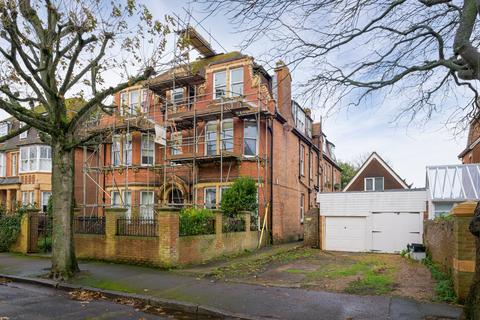 3 bedroom apartment for sale, Grimston Gardens, Folkestone, CT20