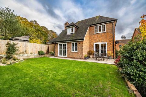 4 bedroom detached house for sale, Chaucer Mews, Upper Harbledown, CT2