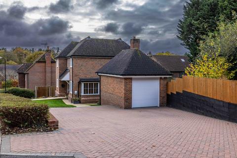 4 bedroom detached house for sale, Chaucer Mews, Upper Harbledown, CT2