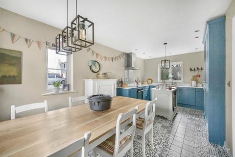 49 Heathland Way, Llandarcy, Neath, SA10 6FT