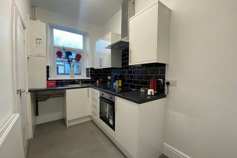 2 bedroom terraced house for sale, Melrose Street, Bradford, BD7