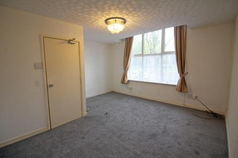 1 bedroom flat to rent, Wellington Road, Bury BL9