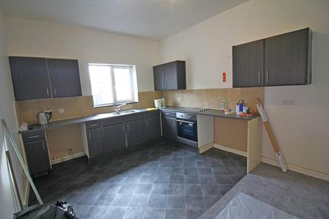 1 bedroom flat to rent, Wellington Road, Bury BL9