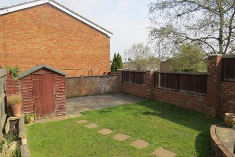 3 bedroom end of terrace house to rent, Dacombe Drive, Upton, Poole