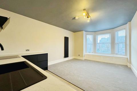 1 bedroom flat to rent, Old Lansdowne Road, West Didsbury, Manchester, M20