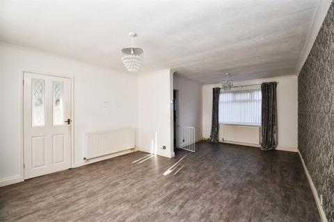 3 bedroom end of terrace house for sale, Woodhill Close, Anlaby, Hull