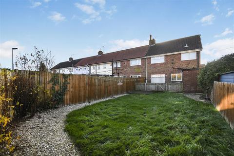 3 bedroom end of terrace house for sale, Woodhill Close, Anlaby, Hull