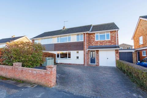 4 bedroom semi-detached house for sale, Allington Drive, York YO31