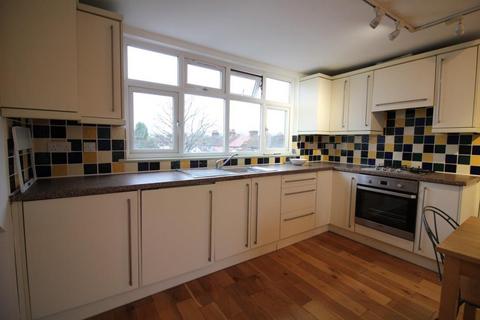 2 bedroom flat to rent, Aldenham Drive, Uxbridge