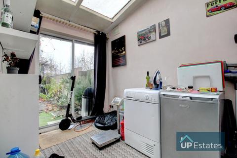76 Arch Road, Coventry, CV2 5AB