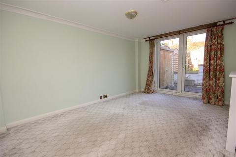 2 bedroom semi-detached house for sale, Manning Street, Rushden NN10