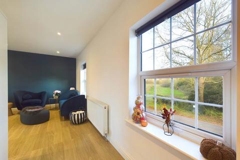 2 bedroom apartment for sale, Lower Icknield Way, Princes Risborough HP27