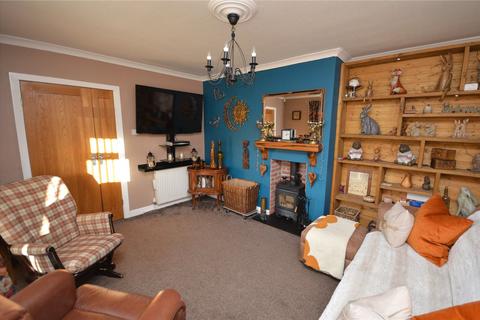 4 bedroom semi-detached house for sale, Throstle Road North, Leeds, West Yorkshire