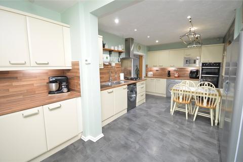 4 bedroom semi-detached house for sale, Throstle Road North, Leeds, West Yorkshire