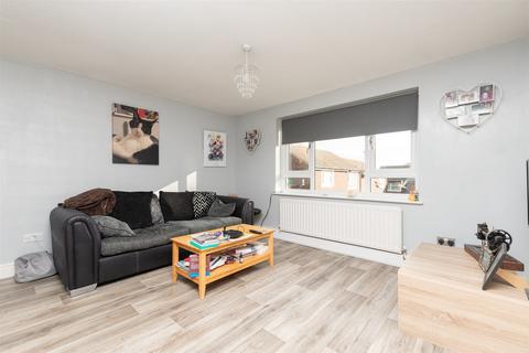 205 Lullingstone Avenue, Swanley, BR8 7JB