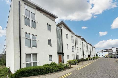 2 bedroom flat for sale, Hening Avenue, Ipswich, Suffolk, IP3 9QJ