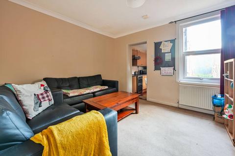 109 Walnut Tree Close, Guildford, GU1 4UQ