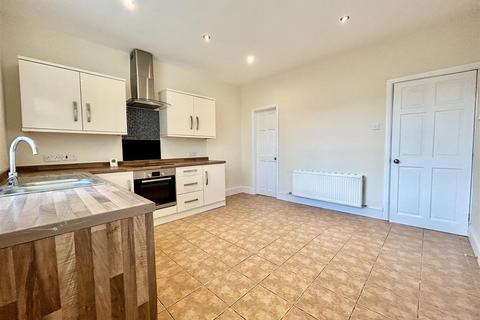 3 bedroom terraced house for sale, Lower Mickletown, Methley, Leeds