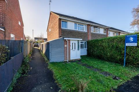 3 bedroom end of terrace house for sale, Crusader Road, Hedge End, Southampton, Hampshire. SO30 0PD