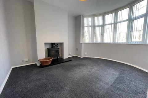 3 bedroom semi-detached house to rent, Birmingham B28