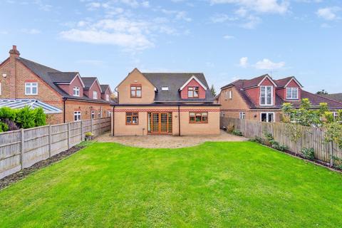 4 bedroom detached house for sale,  Poplar Road, Denham UB9