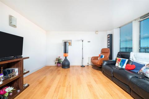 2 bedroom flat for sale, Station Road, Edgware HA8