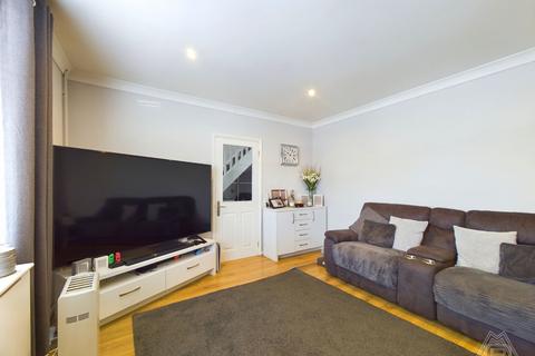 3 bedroom end of terrace house for sale, Annalee Gardens, South Ockendon, Essex, RM15 5DF